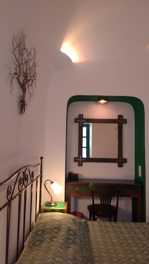 Donna'S House Santorini Hotel Pyrgos Kallistis Room photo